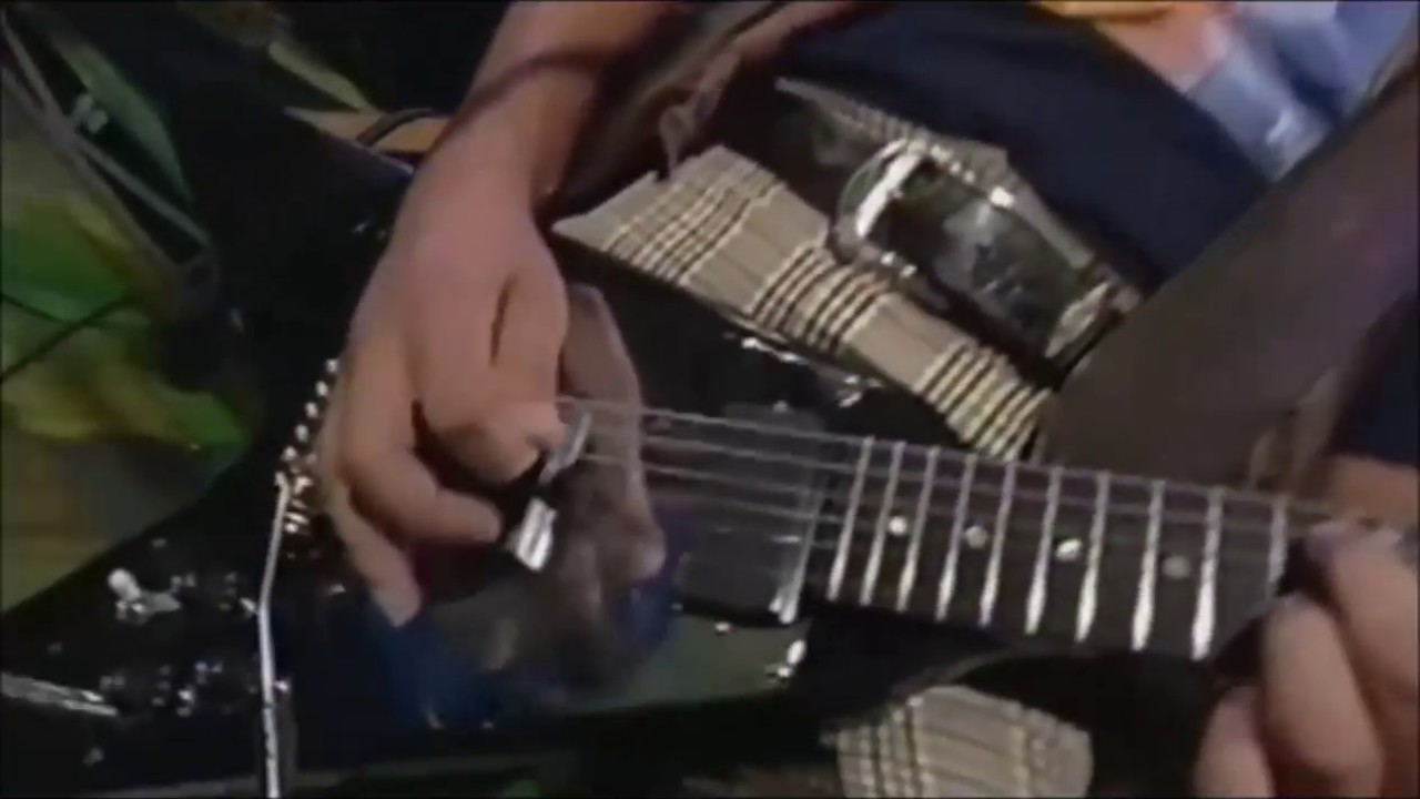Faith No More - A Small Victory (MTV - 1992)