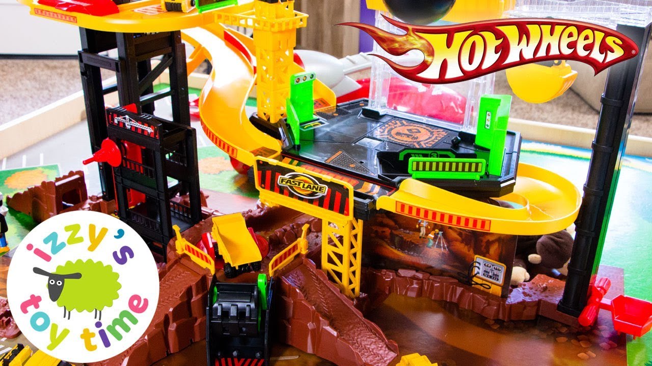 Cars  | Hot Wheels Toys and Fast Lane Construction Vehicle Playset - Fun Toy Cars