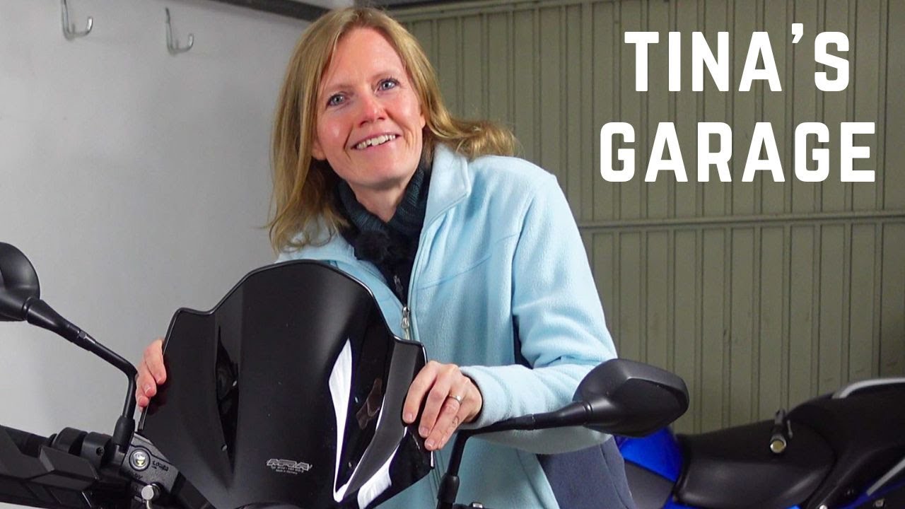 Triumph Trident - Install: Windshield from MRA