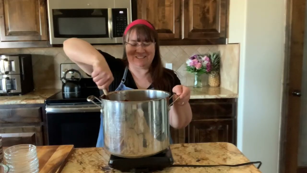 The BEST Homemade Chili (Rich, Hearty & So Easy)🌶️