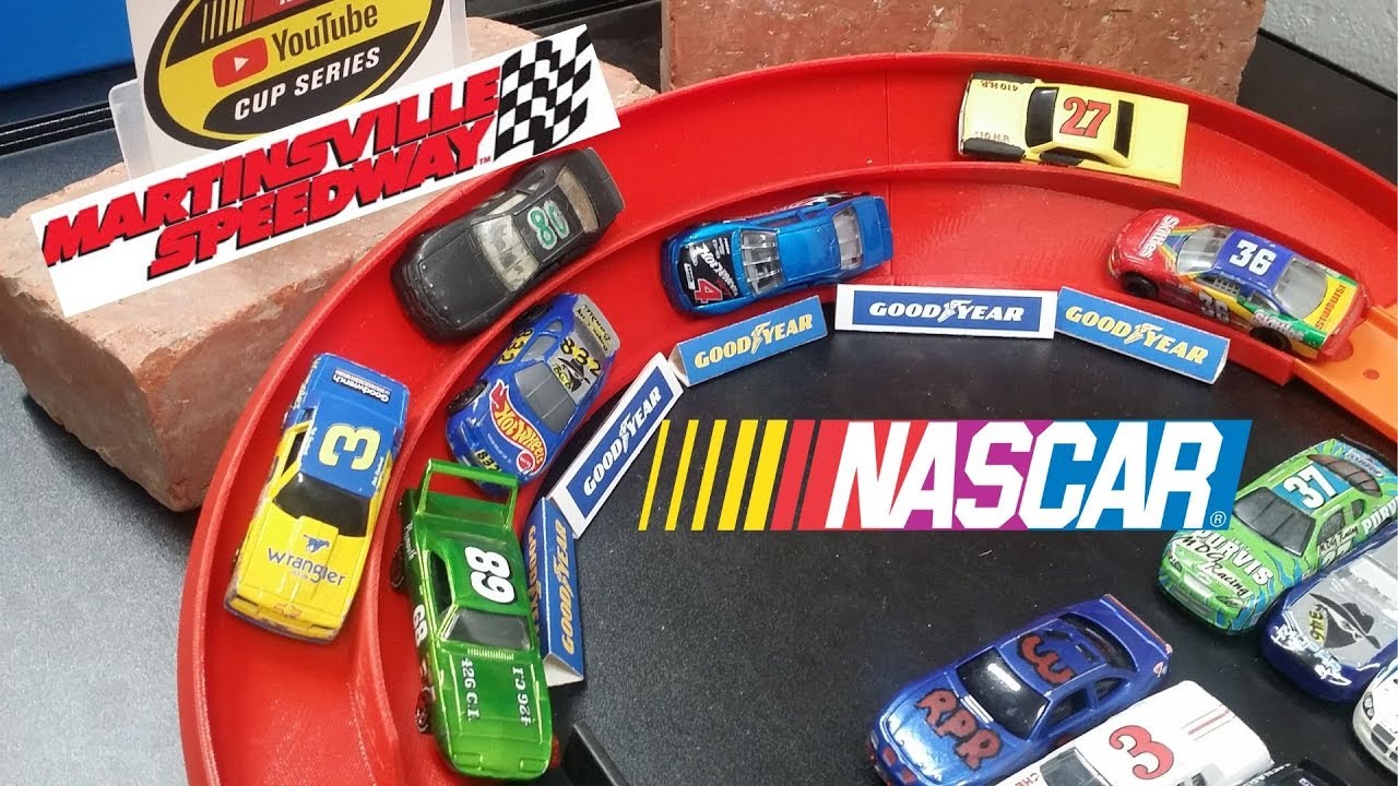 NASCAR 1/64 Racing at Martinsville Speedway 2019