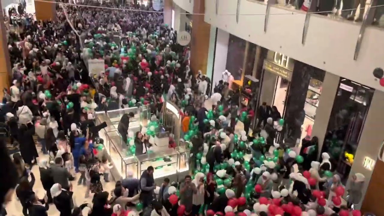 20,000 BALLOON DROP IN KUWAIT, 360 MALL || KUWAIT NATIONAL DAY CELEBRATIONS 2023 ✨🎉🎈