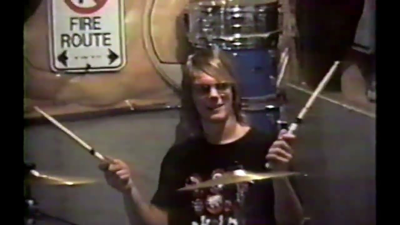 Five Foot Nothing - Todd's House Rehearsal, Pickering, Ontario, Canada December 31 1989 * Pop Punk