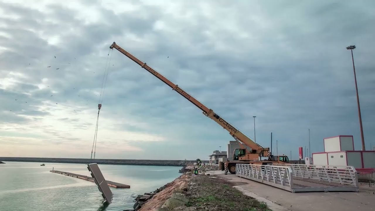 Nueva rampa de varada en el Puerto Deportivo de Barbate