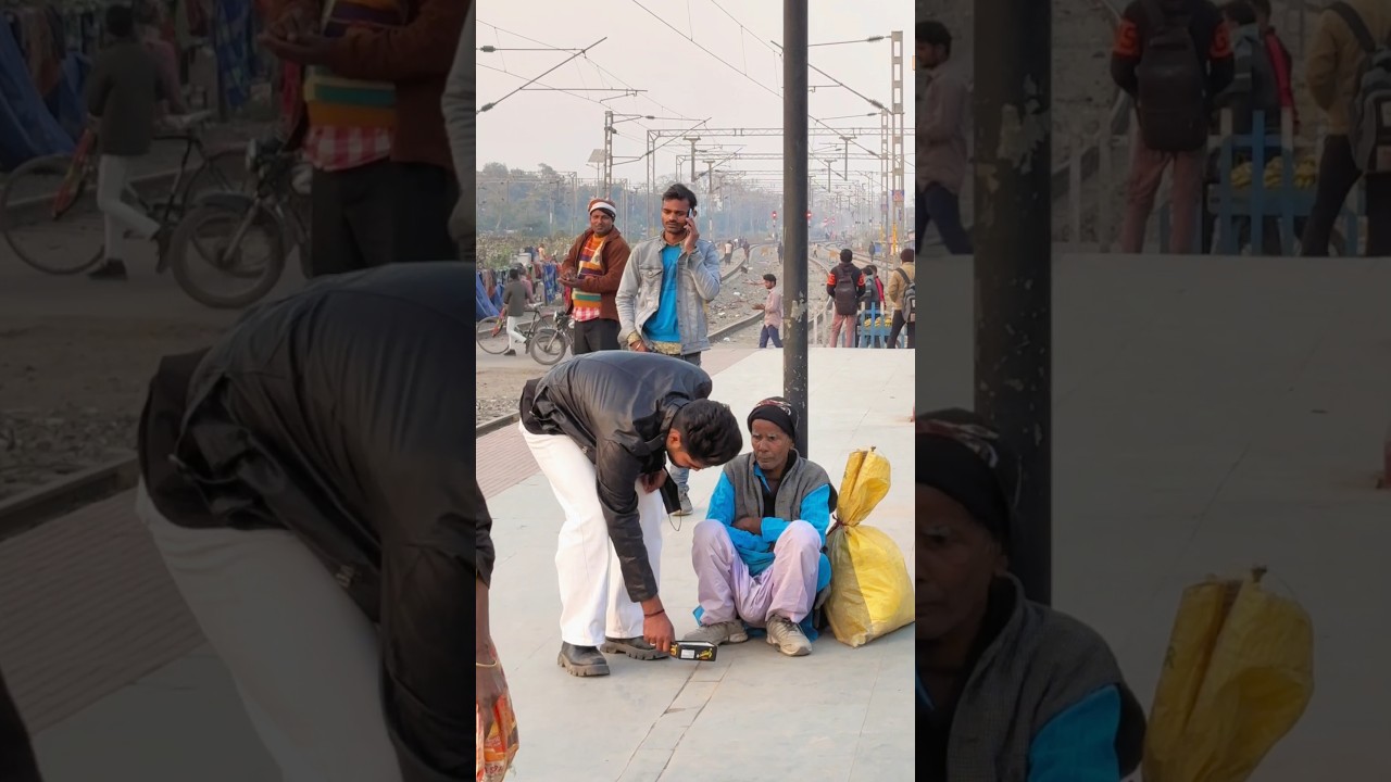 Beggar prank❤️🤣 #shorts #poppervishal #prank #beggarprank #funny #reaction