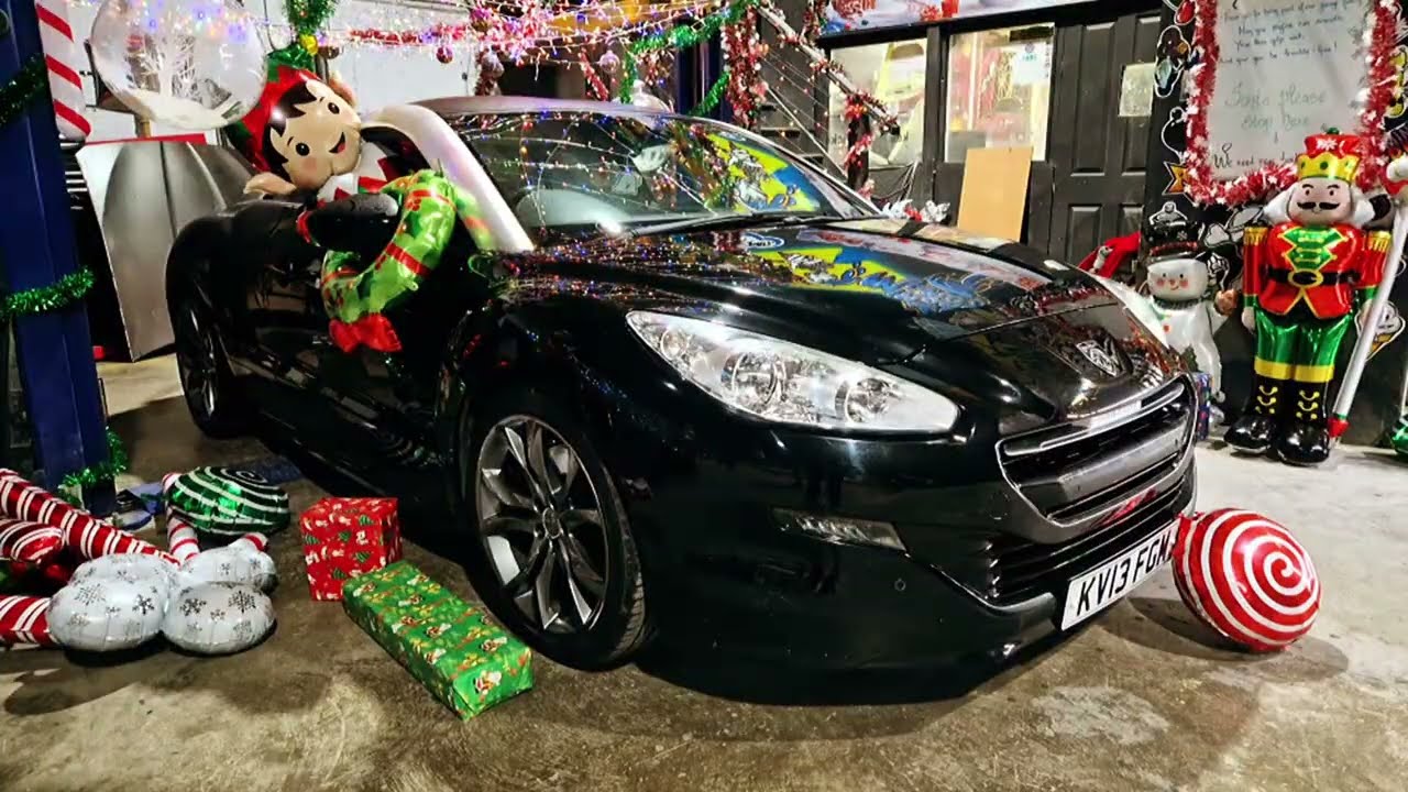 Christmas car meet at Mad Mario's bodyshop in Peterborough. Jdm, BMW & More 