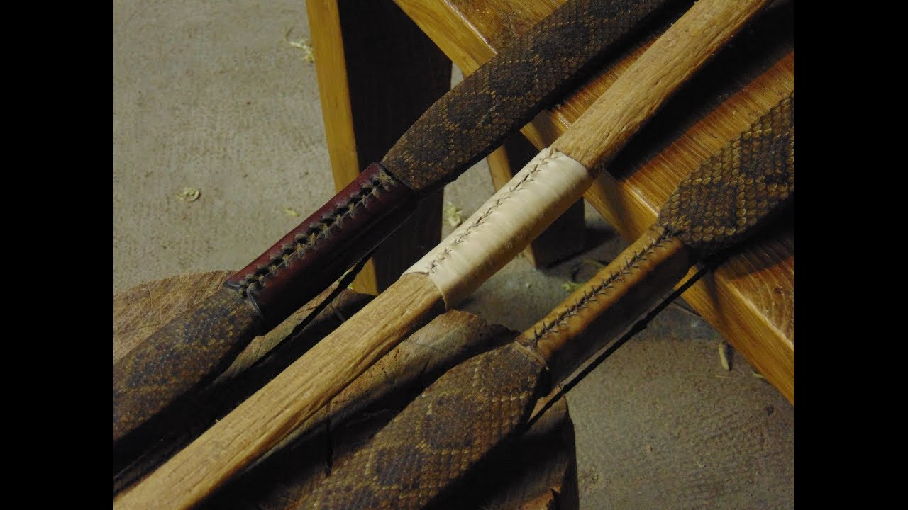 Archerie ancienne, arcs préhistoriques en bois massifs, arcs renforcés avec des tendons