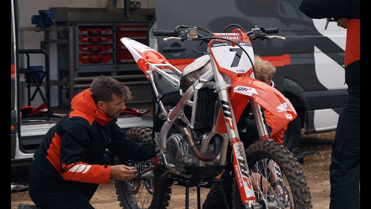 //WP Innovative race-driven technology. Testing the XACT PRO COMPONENTS for Motocross