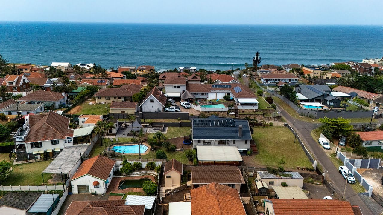 Entertainment Deluxe Huge flat Land in the Bluff
