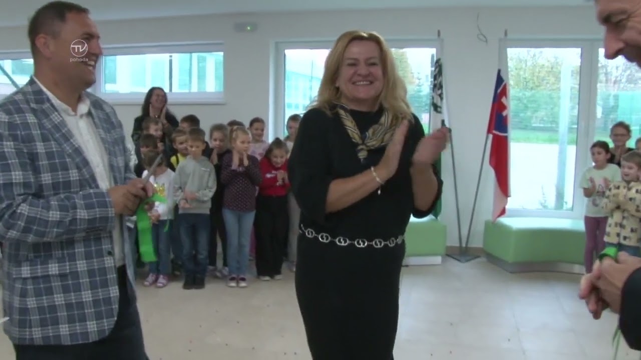 OTVORENIE SPOJOVACEJ CHODBY NA ZŠ TEMATÍNSKA