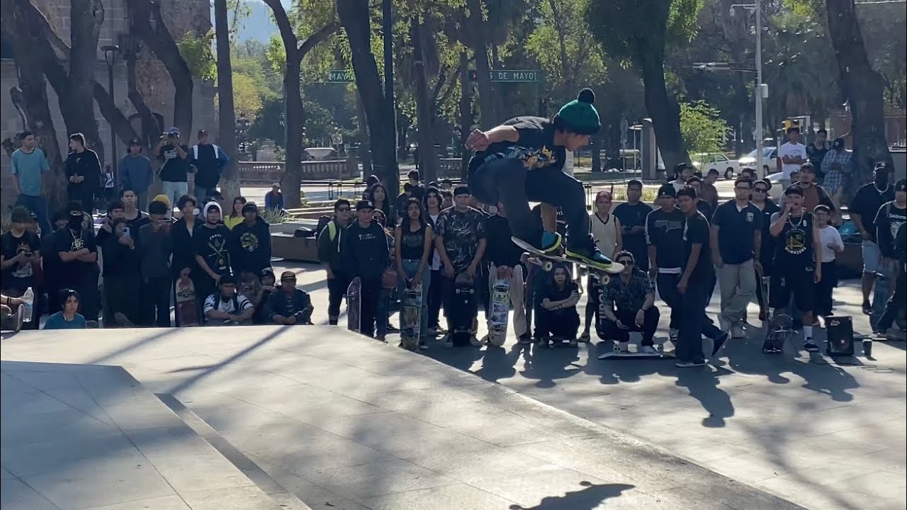 ESCENA DE SKATEBOARDING EN MONTERREY / HEY DOG SHOES / REPLICA SKATESHOP / PARANOIA SKATEBOARDS
