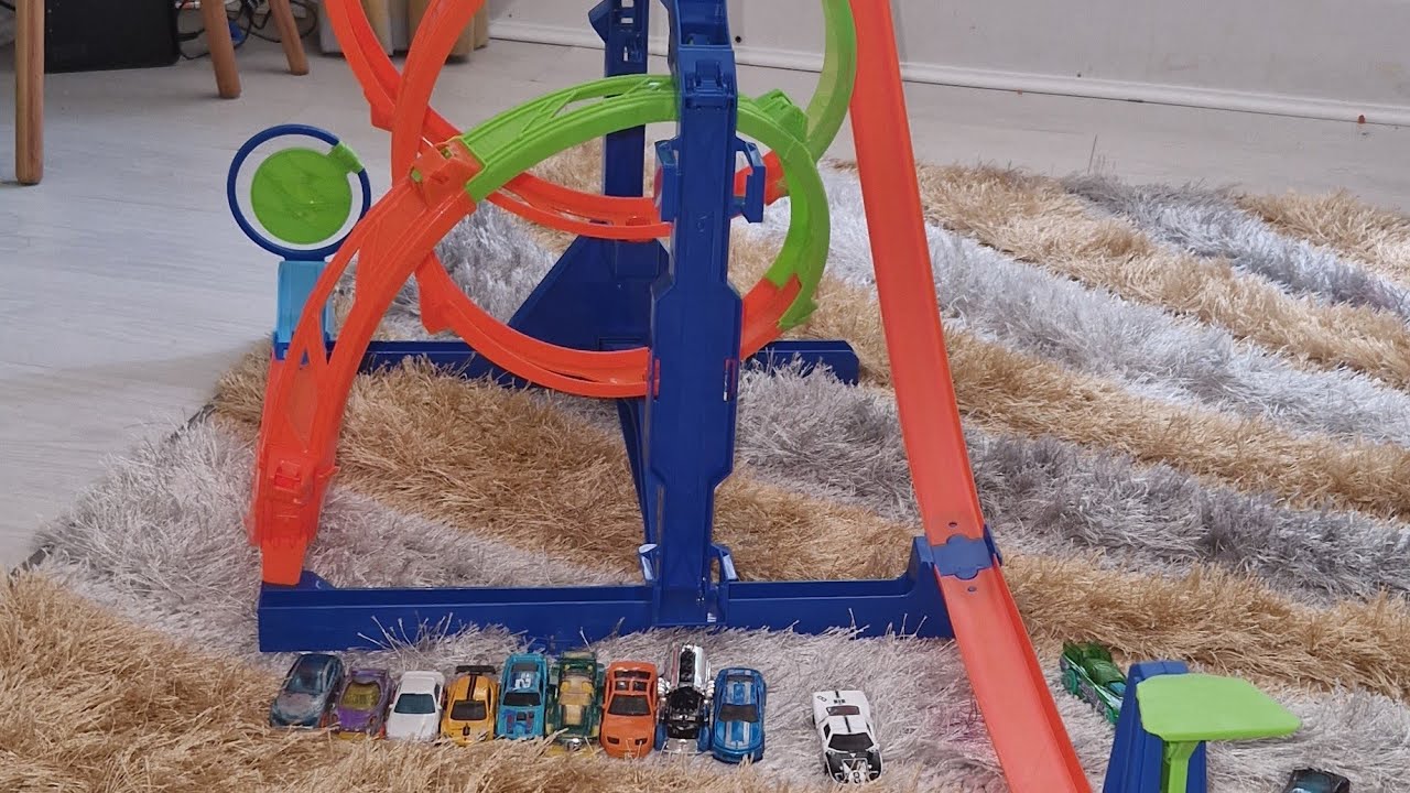 hot wheels  looping-twister track CHALLENGE!!! 🏎🏎🚗🚘🏎🏎🏎
