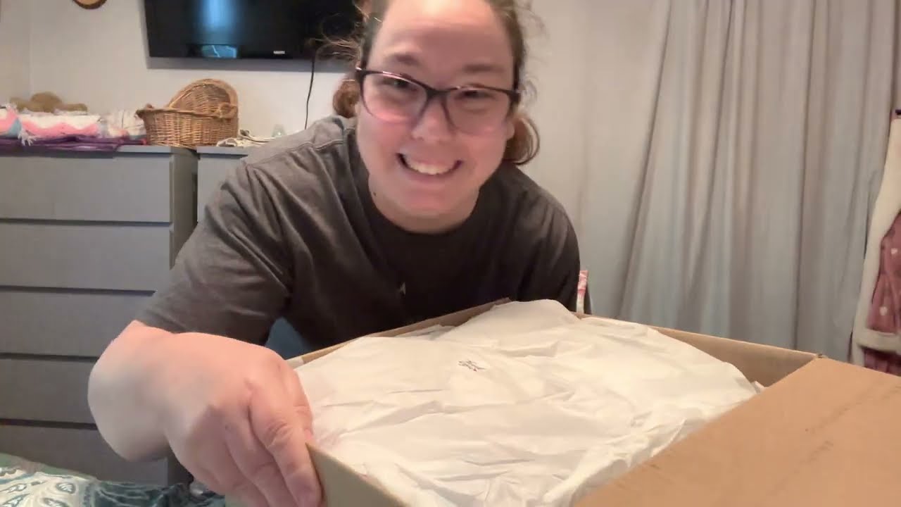 It’s a boy / reborn box opening/ my first artist made reborn / who did I get?