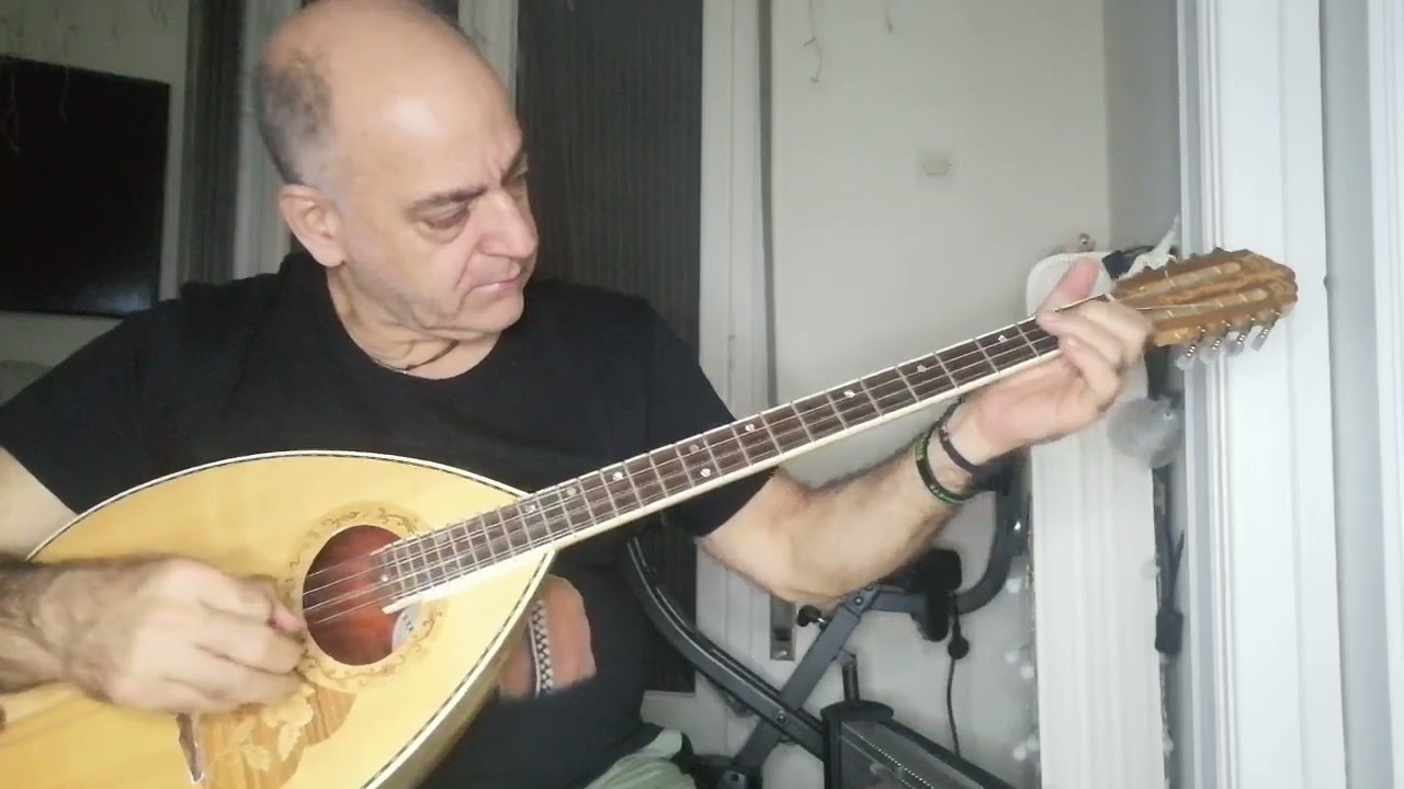 ANΤΙΛΑΛΟΥΝΕ ΤΑ ΒΟΥΝΑ / Μ. Καρντίνης