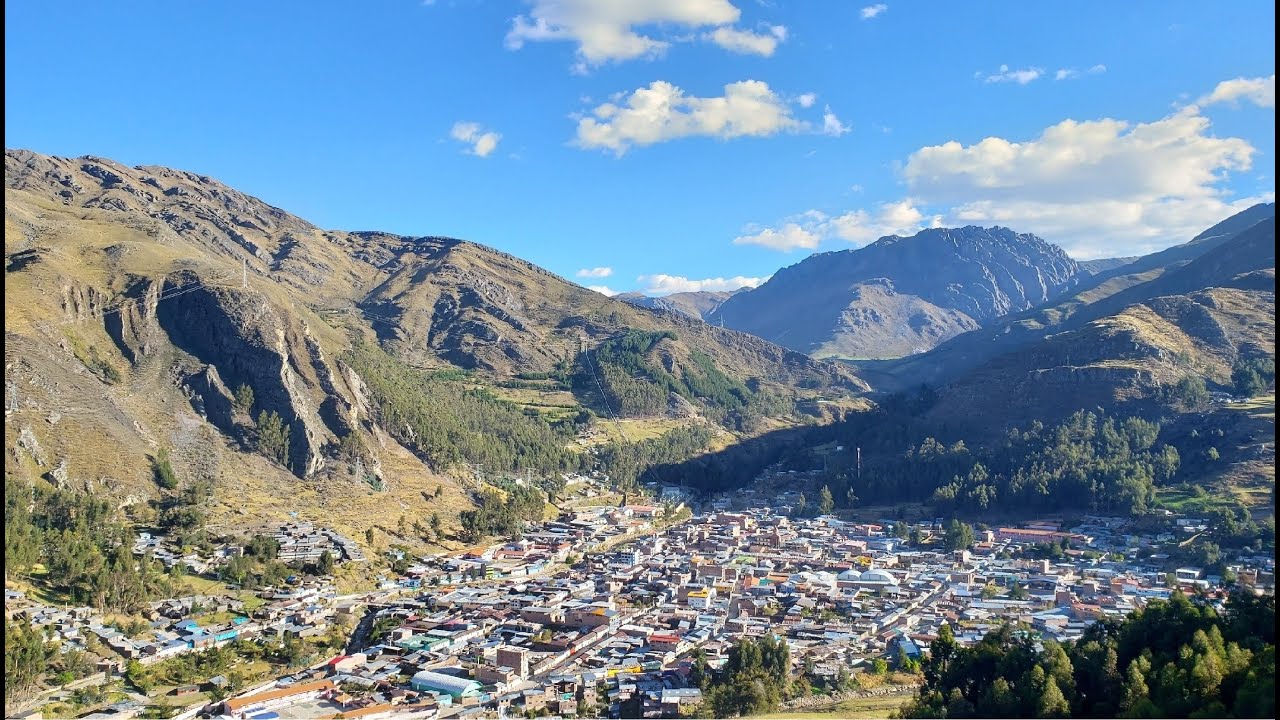 Vista panor&aacute;mica de Huallanca, Bolognesi - Ancash