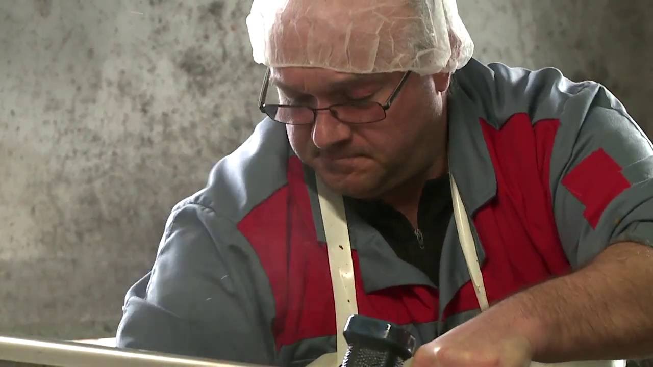 La cidrerie artisanale de l'entreprise adapté à Chamberet