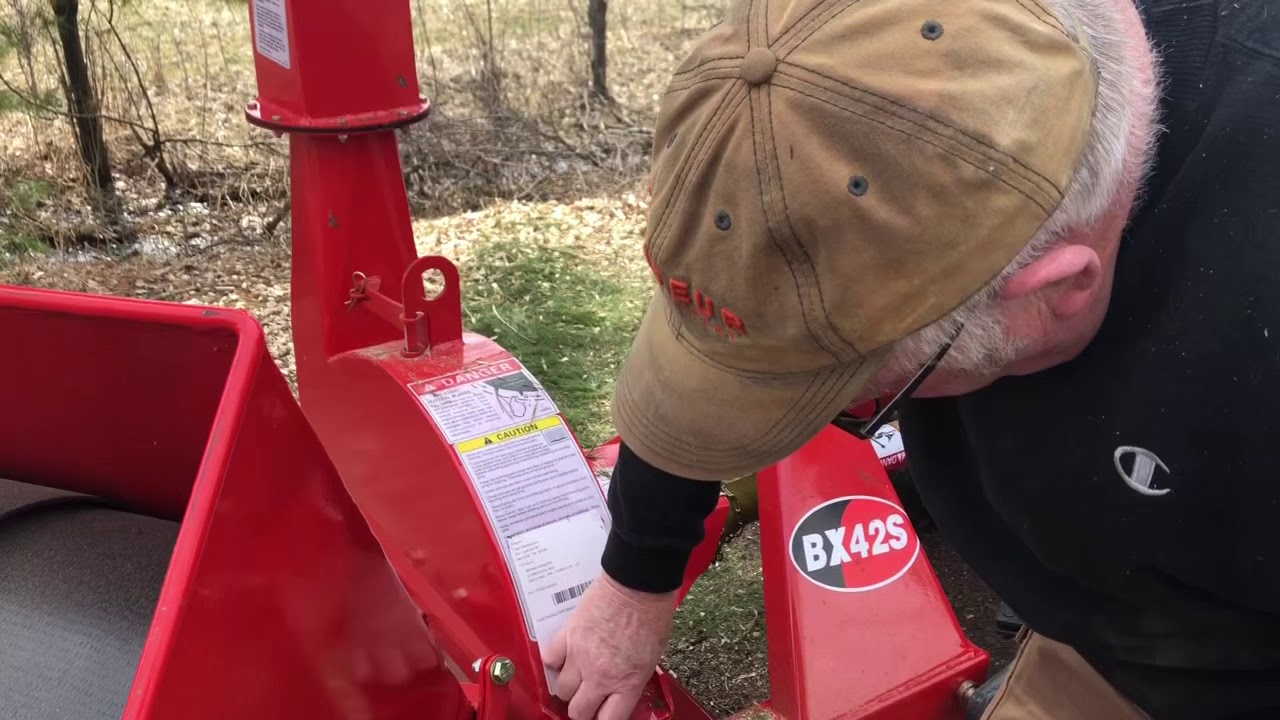 Titan BX42S Wood Chipper. Review and First Use.