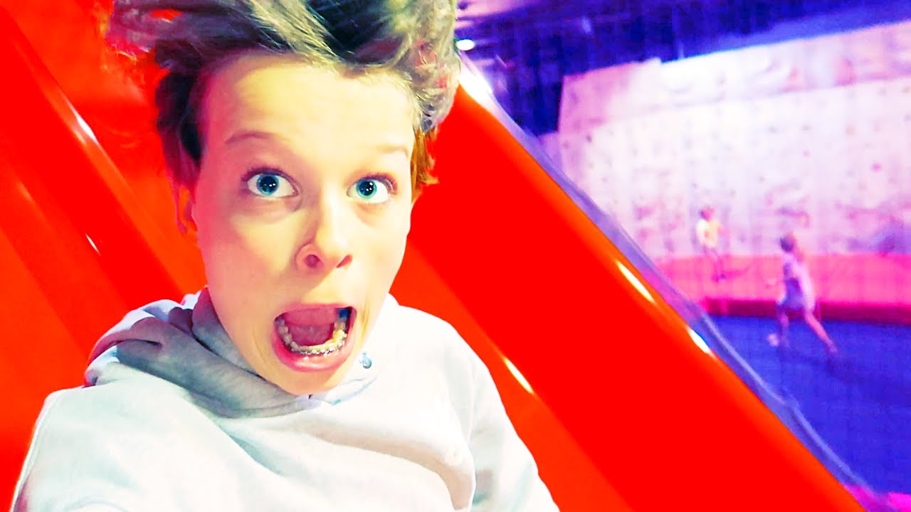THE BIGGEST SLIDE AT THE SOFTPLAY CENTRE w/ The Norris Nuts