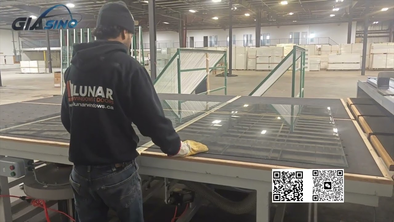 4228 Automatic CNC Glass loading cutting breaking table working