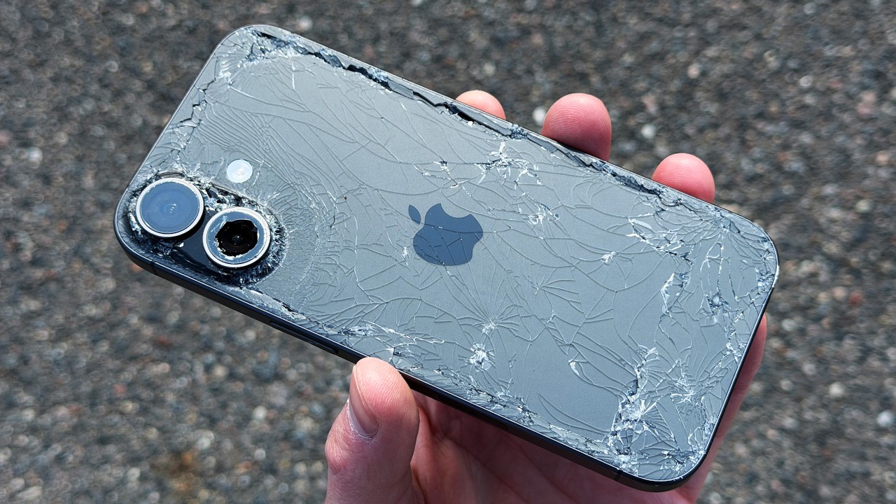 КРАШ-ТЕСТ iPhone 17