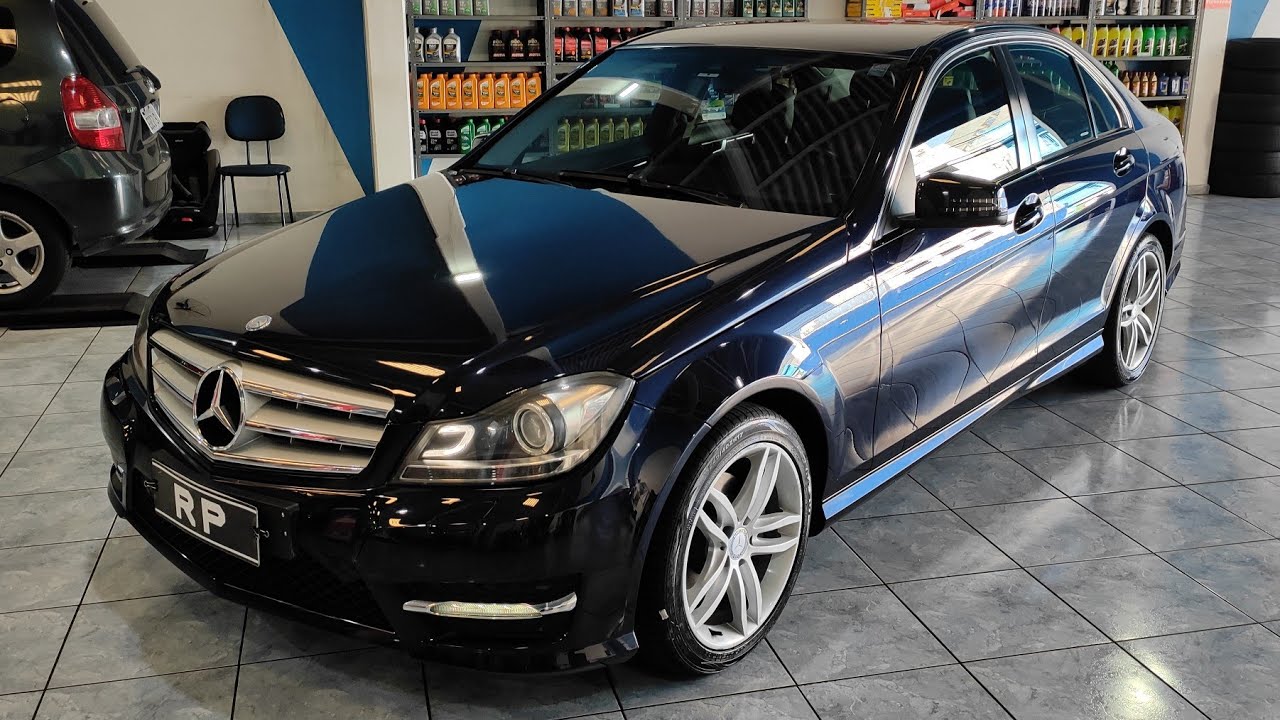 Mercedes-Benz C200 2014 - Premium de respeito.