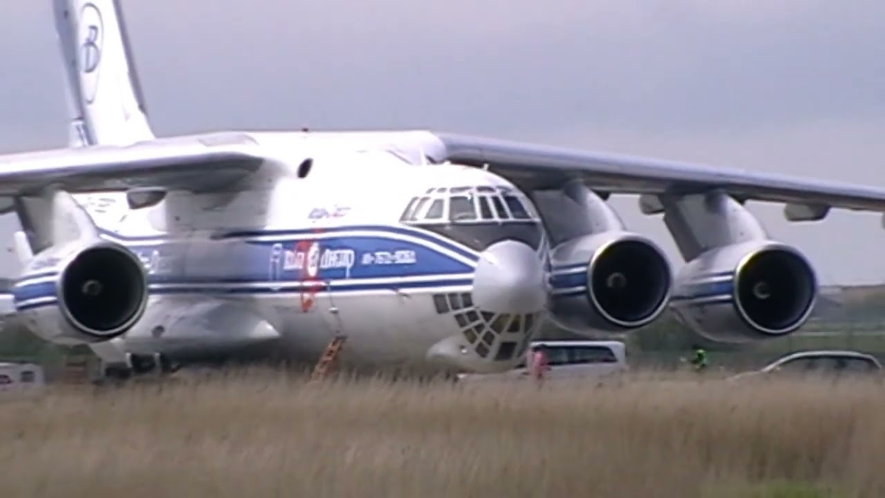 ILYUSHIN IL-76 PS90 engines : QUIET , RA76951 arrival and loading activities , Ostend Airport