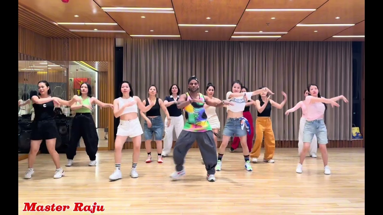 Baila Con la ola -Amira Syahiraa Ft.Nasrul Syahmi | Choreo by Raju 😎