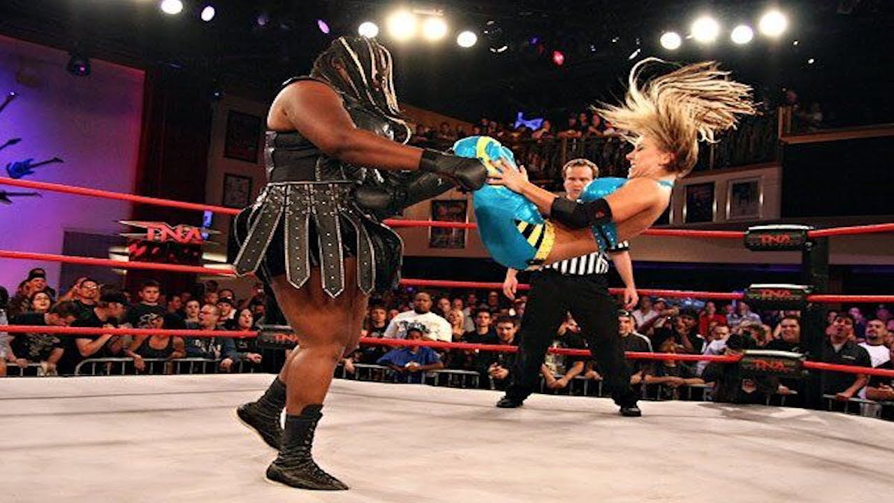 iMPACT! (October 23, 2008): Awesome Kong vs. Taylor Wilde