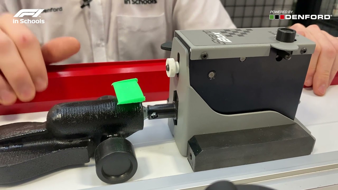 How to set up an F1 in Schools Race