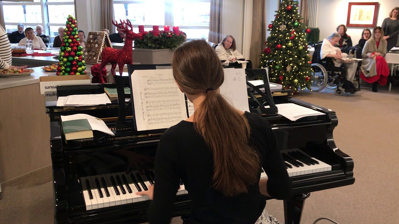 F. Chopin: Etude Op. 25, Nr. 1 im AYANO Club Seniorenresidenz Villa Clay
