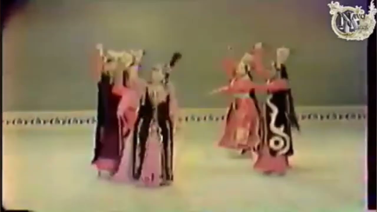 Gavxar Matyaqubuvaning yoshligi 1985  yil  Bobomurod Hamdamov