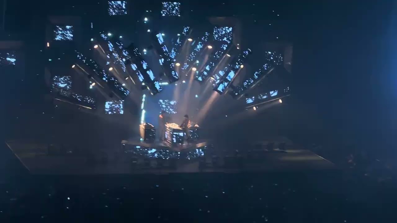 Justice - Safe and Sound - Neverender - Palacio de los Deportes, Ciudad de México