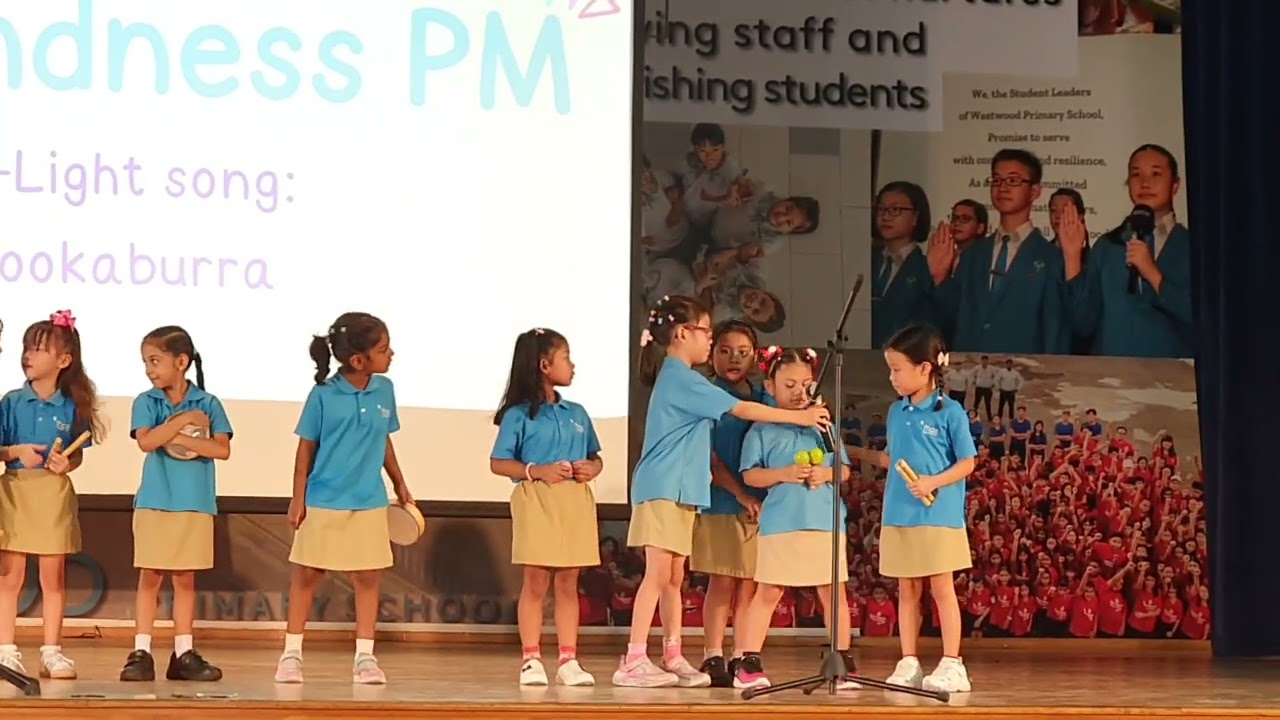 Aisha graduation 25