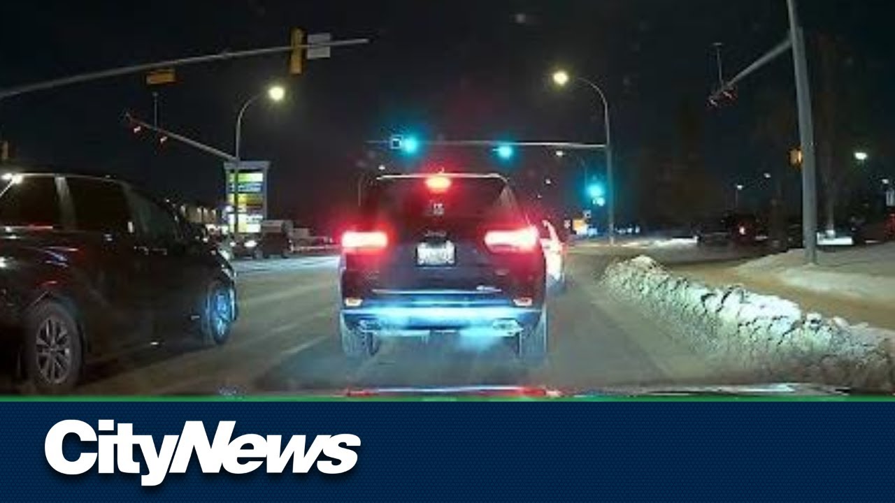 Dramatic video captures Edmonton police on foot chase