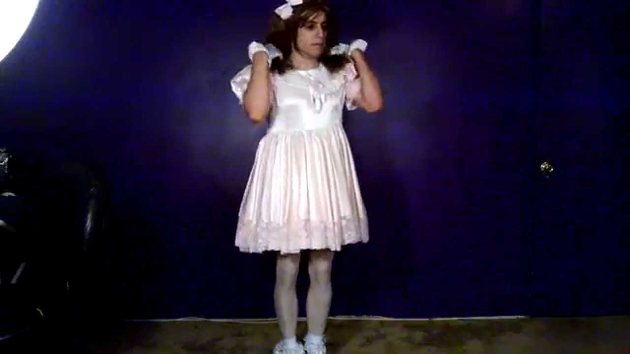 Crossdressing - Pink Sissy Dress