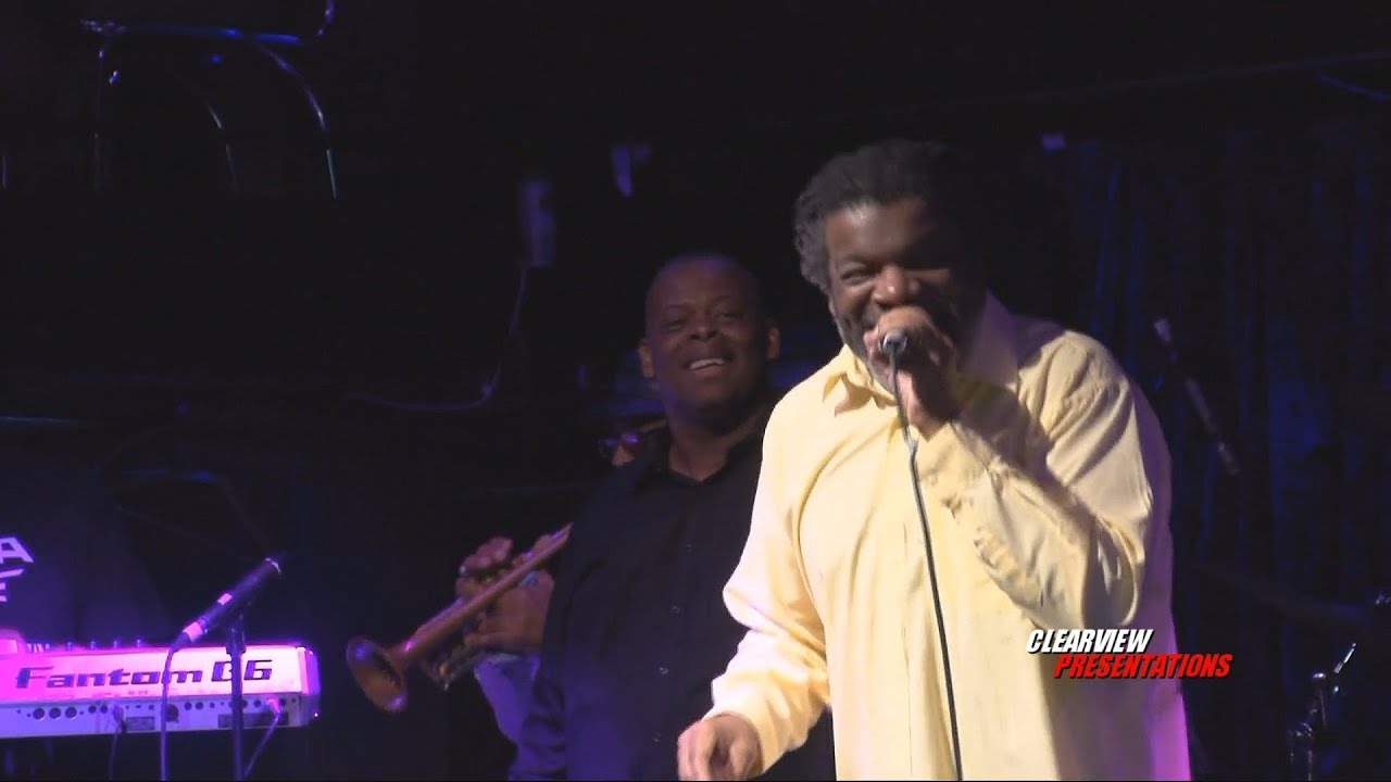 Lloyd Brown & Tippa Irie - Its a Love Thing