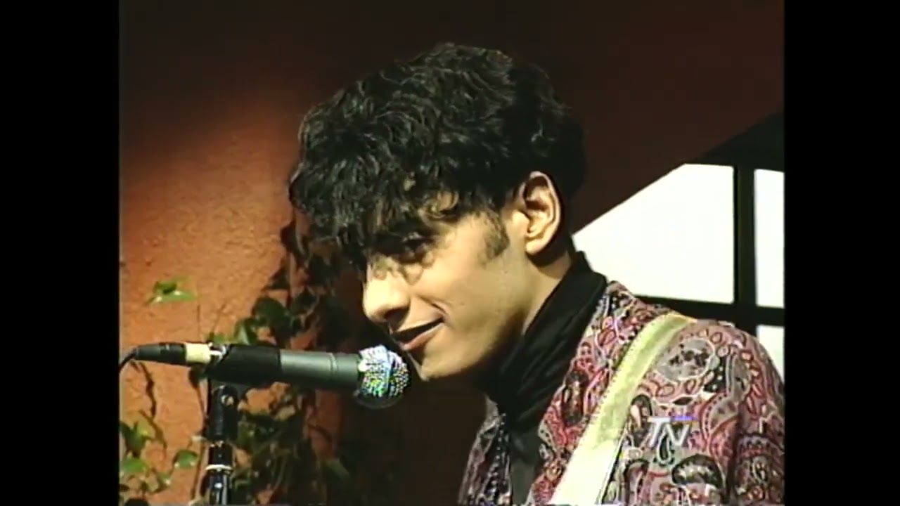 Lucybell - Grito Otoñal (Ene TV Chile 1992)