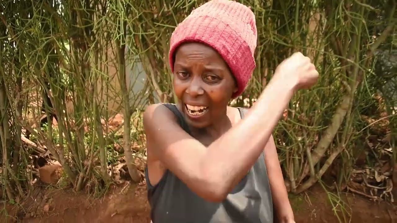 #KANOMBE ABATURAGE BARIYE KARUNGU HAJE GUSENYERWA UWABAHAYE UMUHANDA