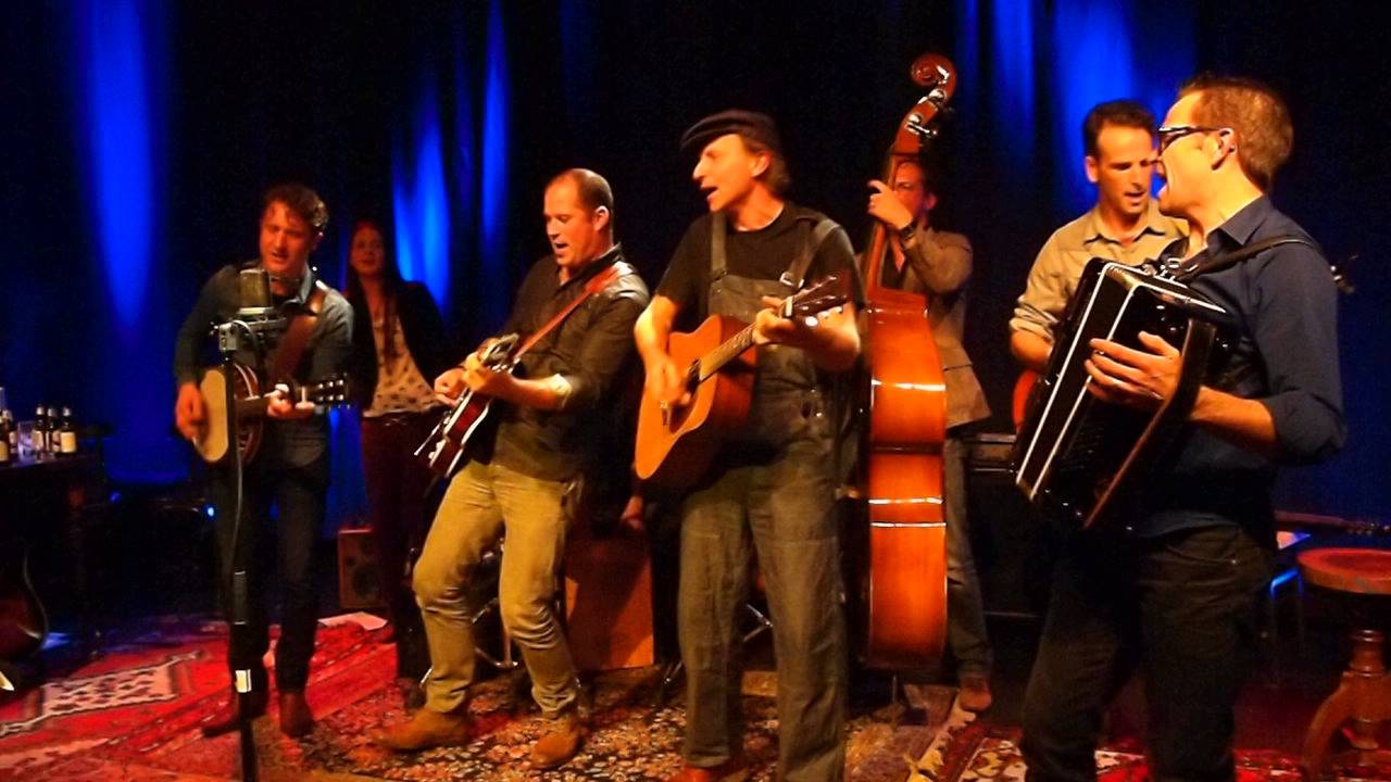 Moonshine Whiskey - Right In The Head
