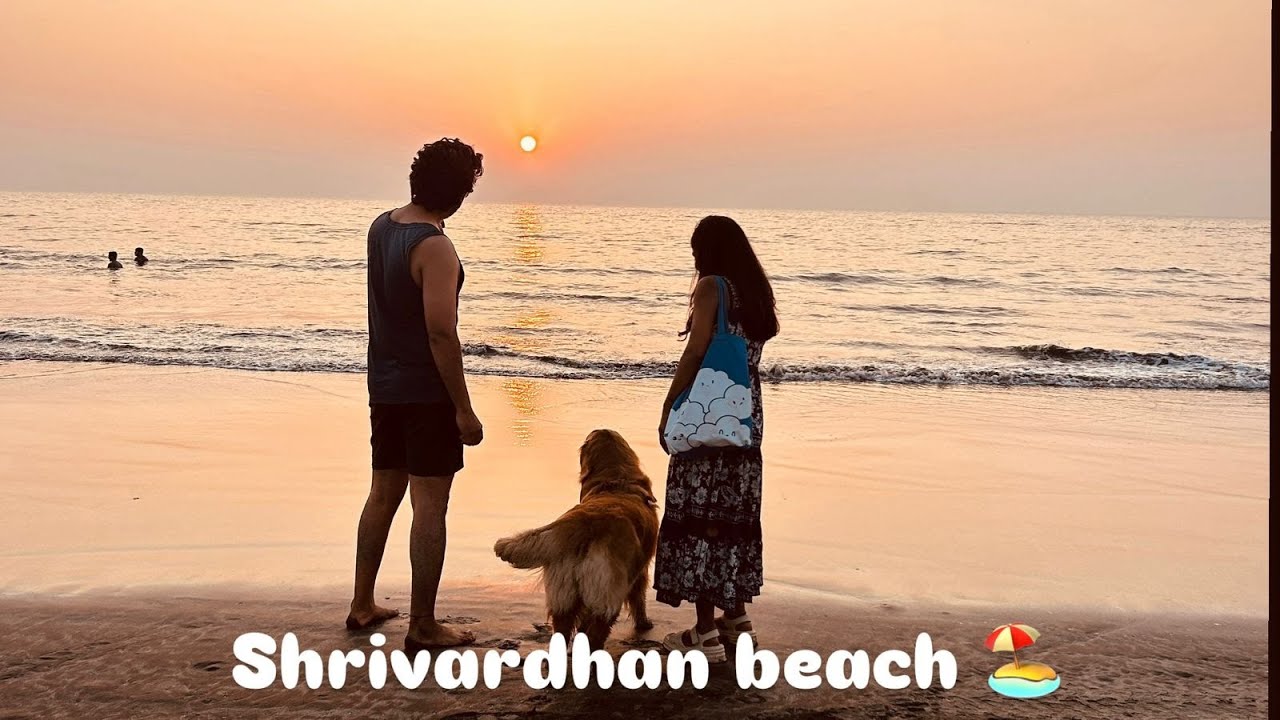 Morning at Aare Ware Beach 🌅 to Shrivardhan Sunset 🌊 | Konkan Road Trip with Bella 🐶