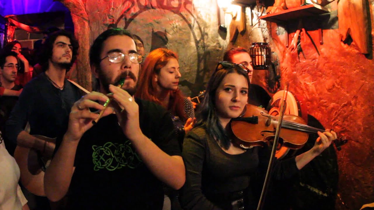 The Windrose - Ev Chistr 'ta, Laou! (Live at Woodrock)