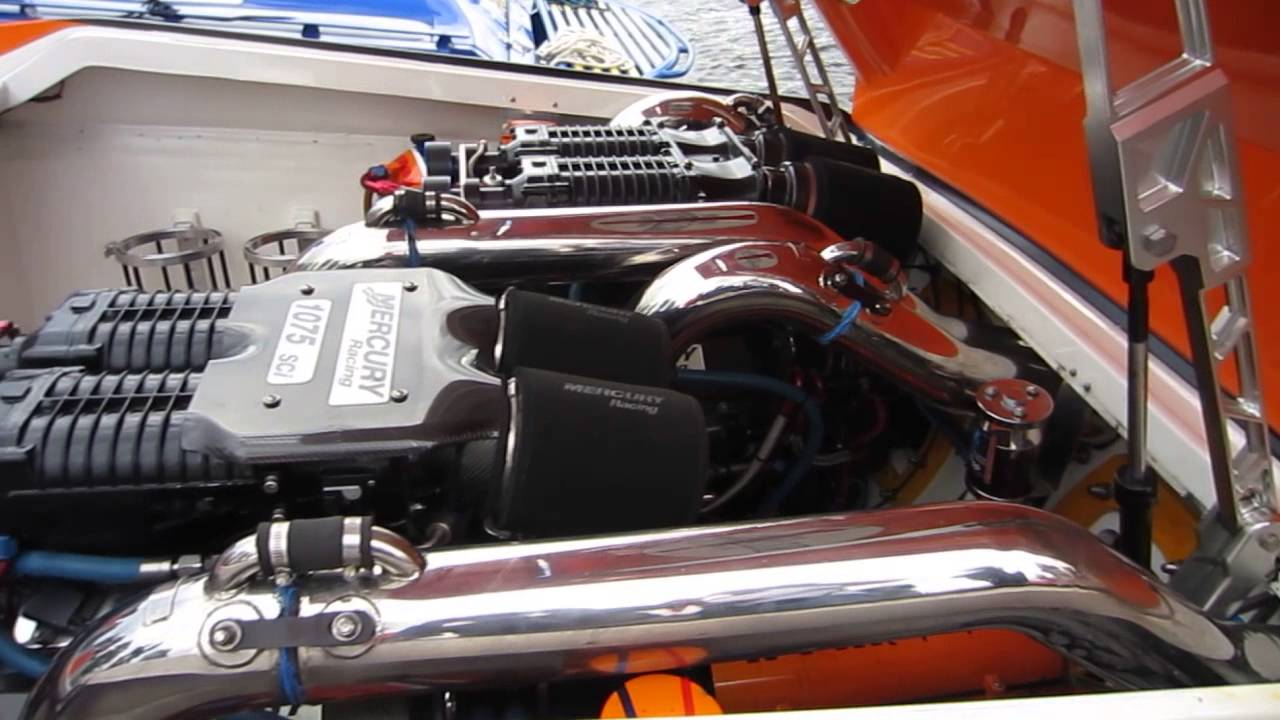 Cigarette Top Gun 39 Unlimited engine start.