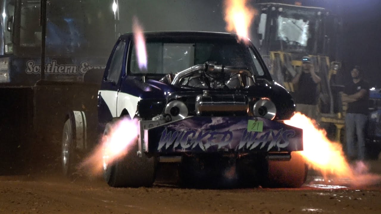 2023 TNT Truck & Tractor Pulling! Lincoln County Fair Pull! Stanford KY. Friday Night