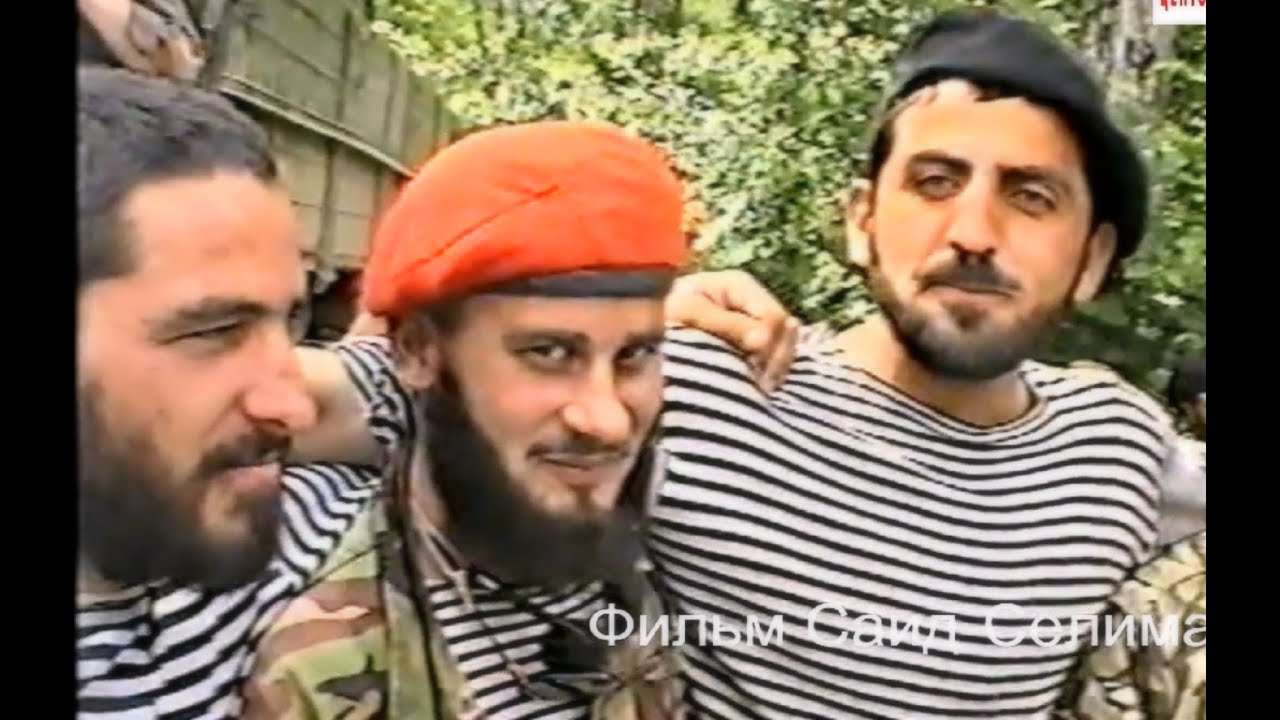 Чеченские парни..1996 год. Чечня. Веденский  район.Фильм Саид-Селима