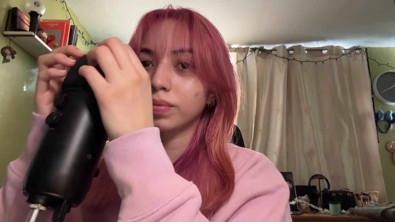 Mic Scratching asmr + tapping + whispering