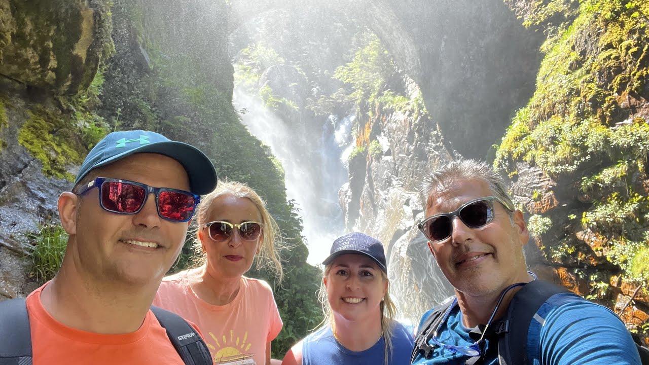 Nos encontramos con otros CANARIOS, SELVA DE IRATI, PONT D´ESPAGNE, LAGO GAUBE