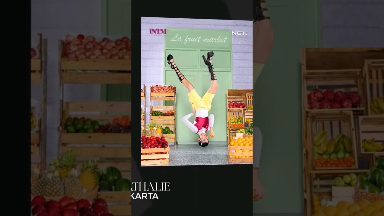 model of the week girl and fruit market 