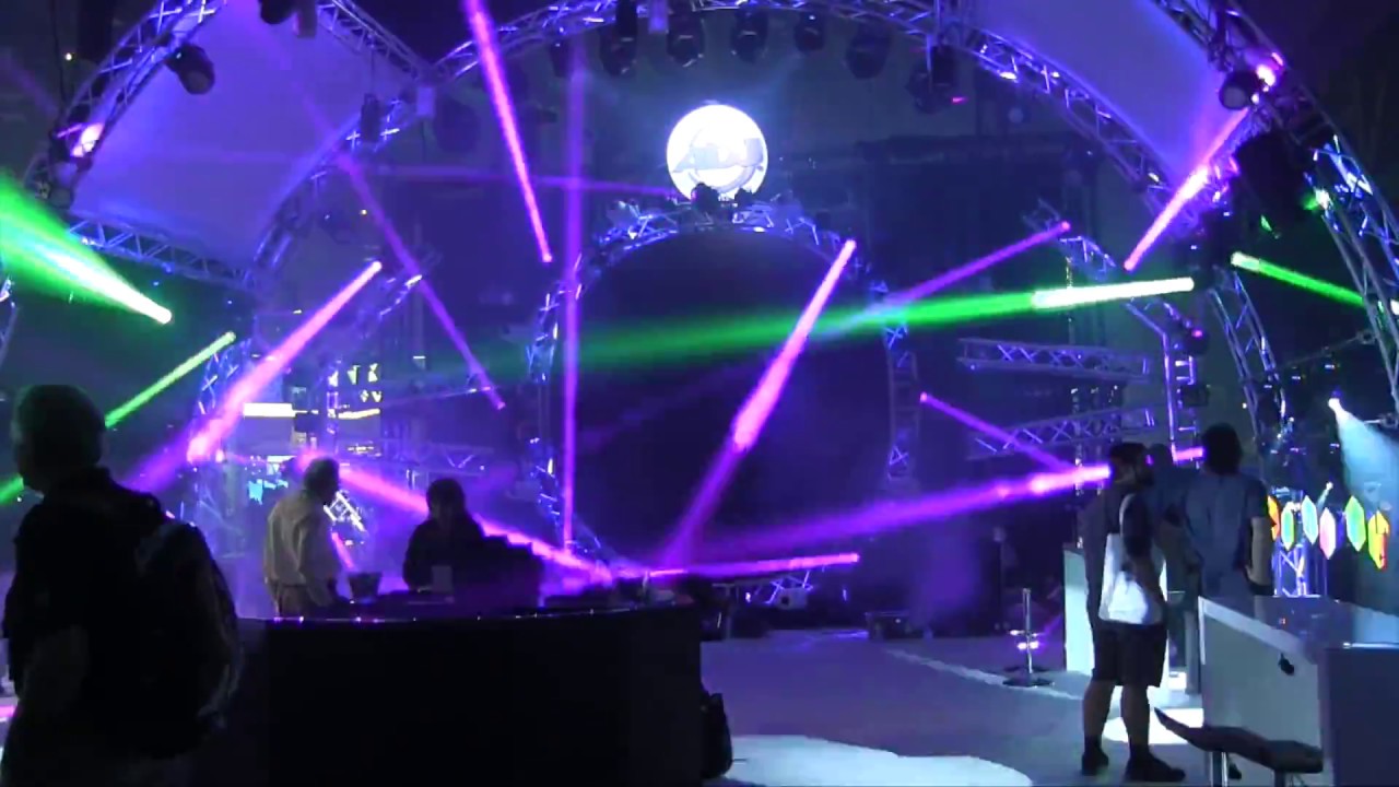American DJ Saber Spot RGBW & Saber Spot WW First Look