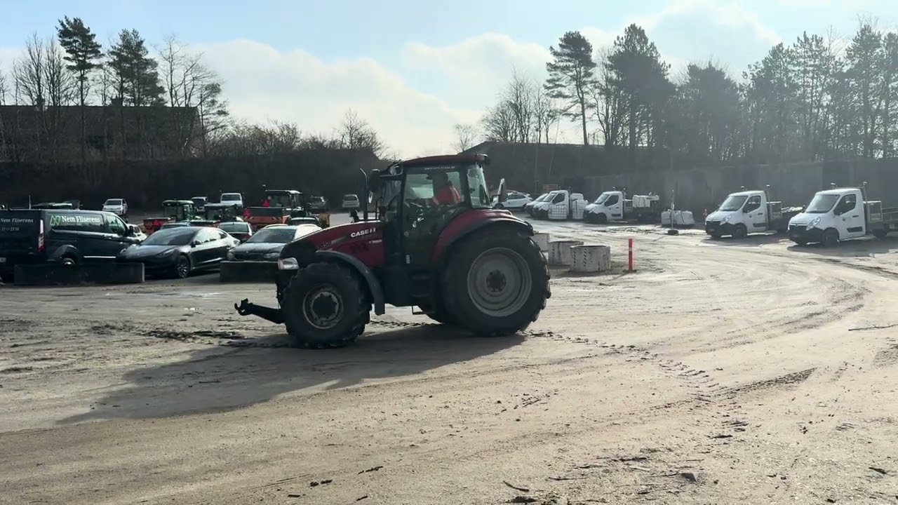B2B Auctions A/S / CASE IH FARMALL 105 U PRO traktor