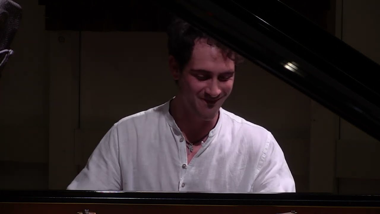 Respighi/Pierdomenico - The Pines of Rome (piano solo)